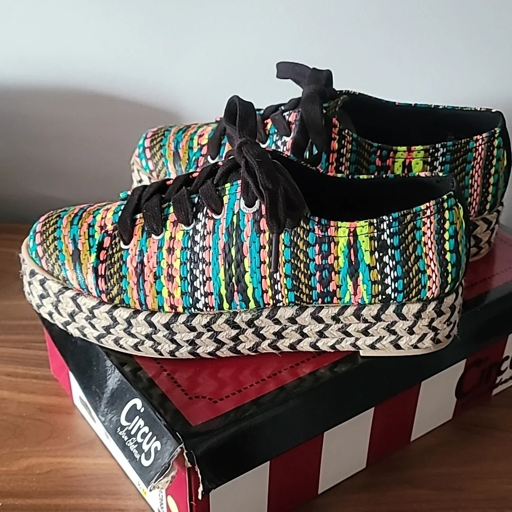 Circus by Sam Edelman platform shoes Size 8